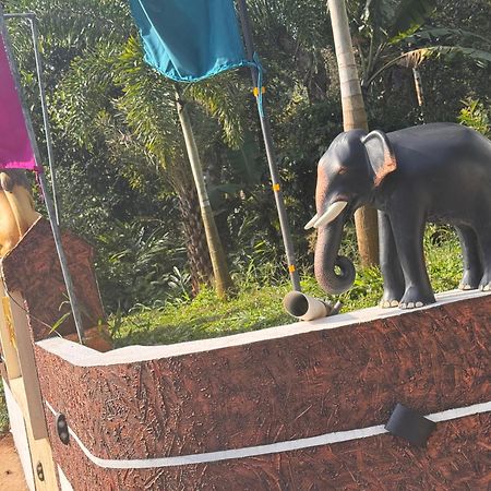 Arabian Holiday Resort With Swimming Pool In Idukki Calvary Mount エクステリア 写真